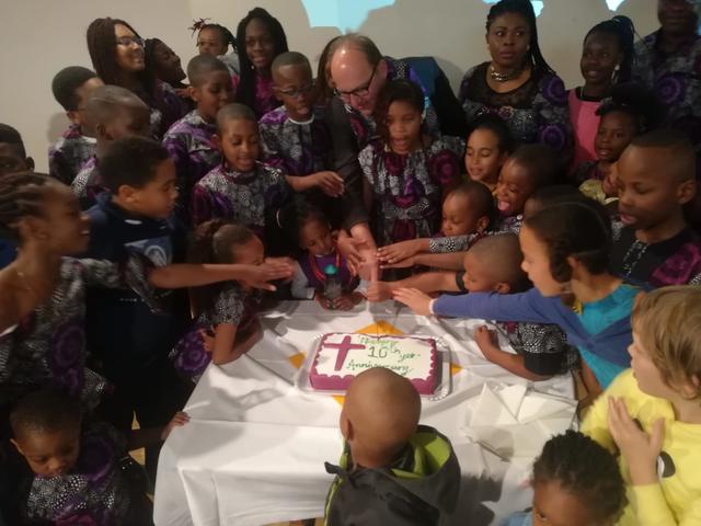 Eine farbenfrohes Fest zum 10-Jahr-Jubiläum der afrikanischen Gemeinde in Innsbruck. | Foto: Fotos: Dibk