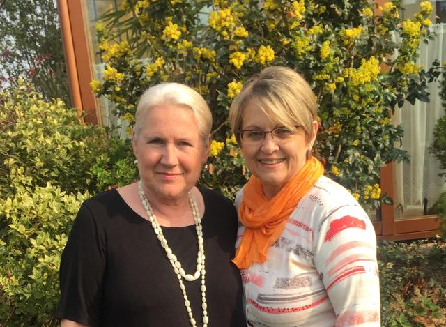 Mit stimmungsvollen Geschichten und Gedichten wollen Monika Krautgartner und Gaby Grausgruber ihr Publikum unterhalten