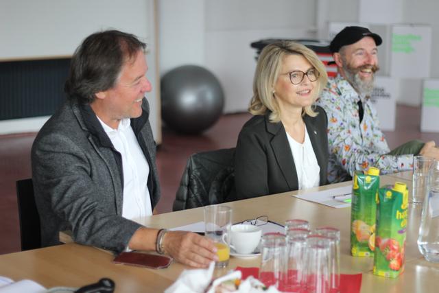 So manches Jurymitglied hatte die ein oder andere heitere Geschichte über die regionalen Unternehmen zu erzählen.
