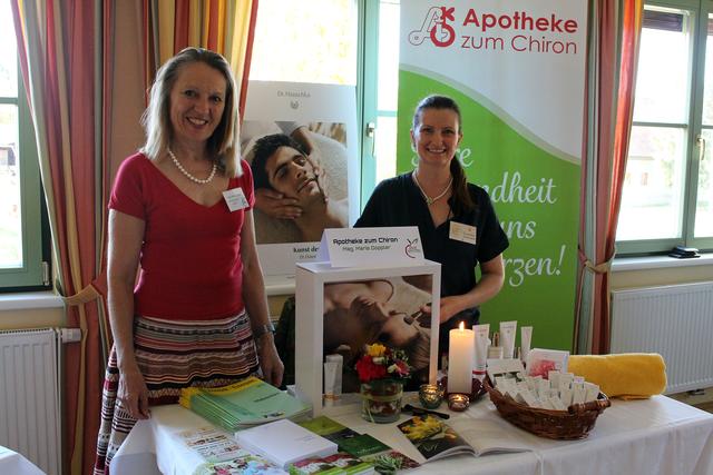 Seit 20 Jahren für Gesundheit: das Team der Apotheke zum Chiron