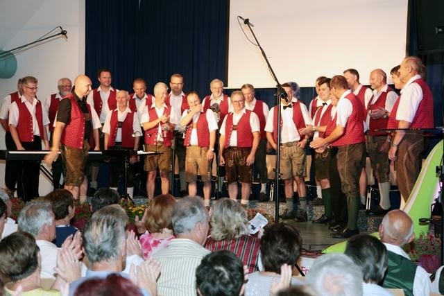 Der Männergesangverein Hitzendorf lädt am 27. Oktober um 17 Uhr zum Herbstkonzert "Da Joahlauf" in die Pfarrkirche ein.