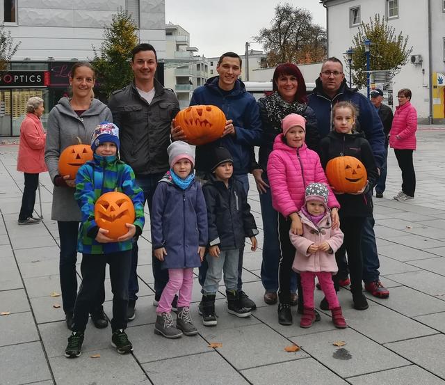 Der Kreativität waren beim Kürbisschnitzen der Freiheitlichen in Bad Schallerbach keine Grenzen gesetzt. | Foto: Jarolim/FPÖ