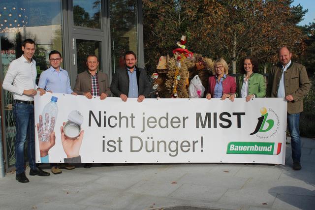 Jürgen Maurhart, Lukas Wolfsjäger, Christoph Ebner, Christian Lang, Edeltraud Huemer, Regina Aspalter, Andreas Ehrenhuber (v.li.)
