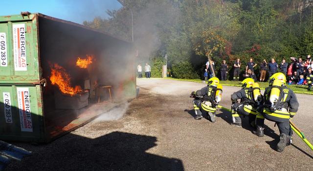 Beim Tag der offenen Tür gab die Feuerwehr Vöcklabruck auch einen Einblick in ihre Einsatzarbeit.