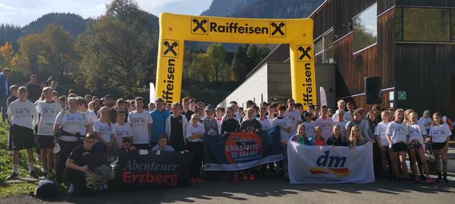 Zahlreiche Schüler und Sportler aus der gesamten Steiermark nahmen am von der HAK Eisenerz organisierten Erasmus-Projekt "Running for Europe" teil.