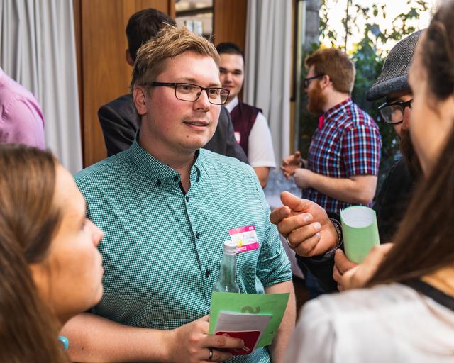 Der gebürtige Deutschlandsberger Florian Fröhlich kandidiert bei der Landtagswahl für die NEOS. | Foto: NEOS/David Alscher