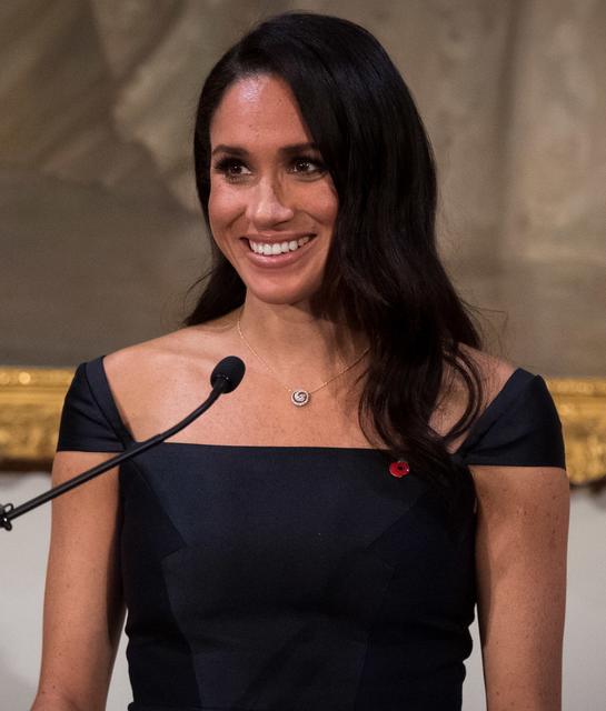 Was denkt die Queen über das jüngste Verhalten von Meghan Markle und Prinz Harry in Afrika? | Foto: Office of the Governor-General [CC BY 4.0 (https://creativecommons.org/licenses/by/4.0)]