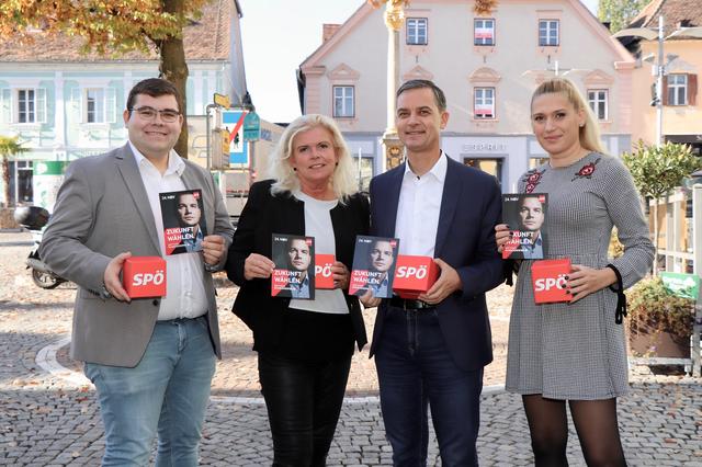 SPÖ-Wahlkreiskandidaten für die Landtagswahl: Thomas Putz, Brigitte Bierbauer-Hartinger, Wolfgang Dolesch und Amela Hirzberger (v.l.). | Foto: Alfred Mayer