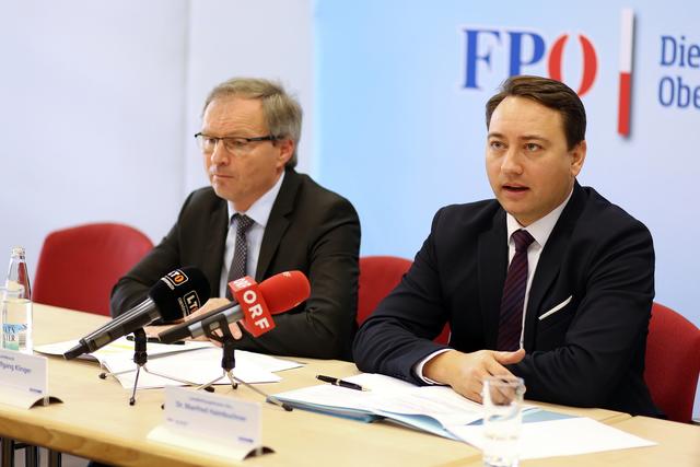 Die FPÖ fordert nach dem Attentat von Wullowitz Konsequenzen: von verschärften Zuwanderungsbestimmungen bis hin zu Rechtsberatungen für Asylwerber, deren Asylantrag abgelehnt wurde und die in ihre Heimat rückgeführt werden sollen.