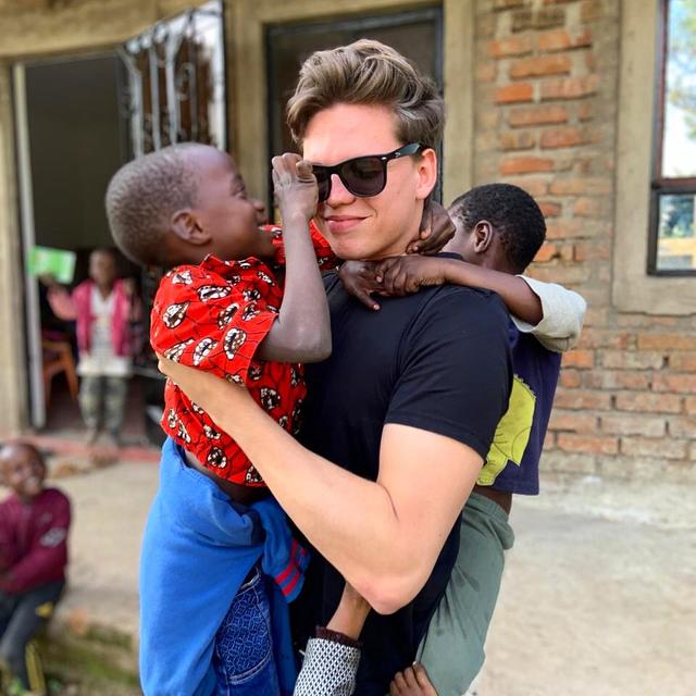 Obmann Daniel Guzmics hat die Kinder ins Herz geschlossen.