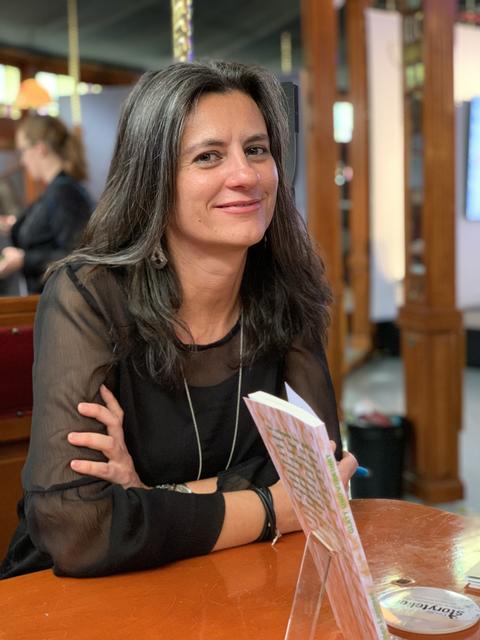 Carmen Lammer bei der Signierstunde ihres neuen Buches.
