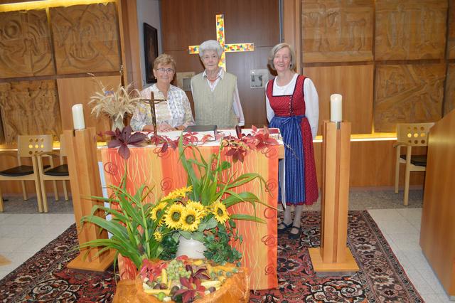 Gestalteten das Fest mit: ehrenamtlichen Mitarbeiterinnen Lore Brunnbauer, Frau Uhlik, Christiane Rauckenberger