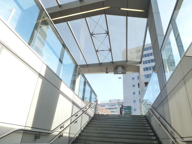 Das Sonnenlicht brauchen wir nicht - wir beleuchten mit Strom