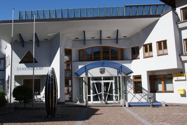 Bei der Gemeinderatssitzung in Zams gab es eine Diskussion über das Thema Wohnungsvergaben.