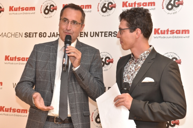 Johannes Behr-Kutsam (rechts) mit Bürgermeister Max Oberleitner.