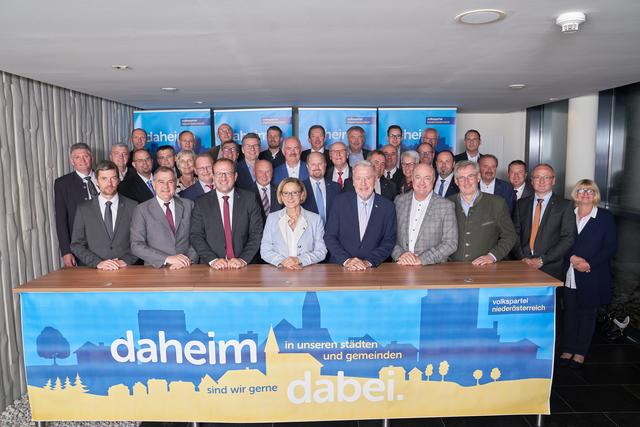 Die Arbeitskonferenz fand gemeinsam mit den Spitzenvertretern aus allen 36 Gemeinden statt.