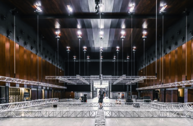 Moderne Kettenzuganlage für die Helmut-List-Halle