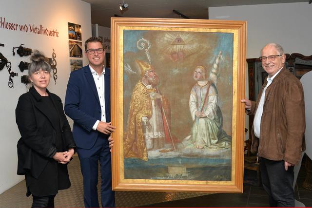 V. l.: Museumsmitarbeiterin Claudia Mark, Bgm. Christian Härting und Heimatbund-Obmann Hans Sterzinger.