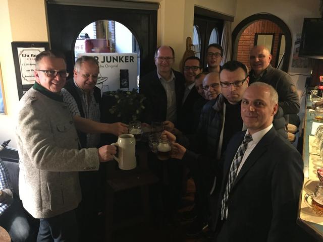 "Herbstzeit is'" startet mit einem Bockbieranstich.
