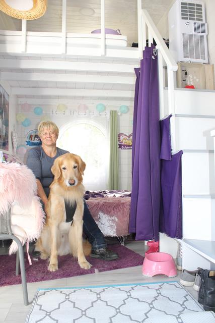 Zu Besuch bei Cara-Elea Copera und Hund Hero.
