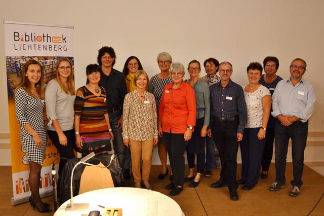 Das Team der Bibliothek Lichtenberg rund um Leiterin Birgit Hofbauer war von Thomas Sautner begeistert.