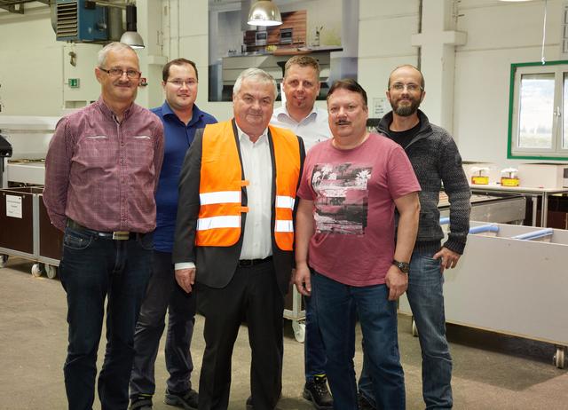 Der AK-Präsident zu Besuch bei der Firma FM Küchen.