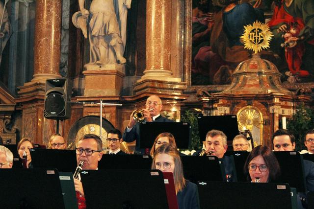 Der Musikverein St. Florian spielt ein Konzert in der Stiftsbasilika.
