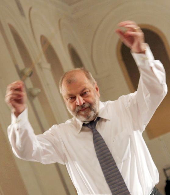 Gottfried Libowitzky leitet Gmünds Männergesangverein und Kammerchor bereits seit mehr als 40 Jahren. | Foto: Harald Winkler