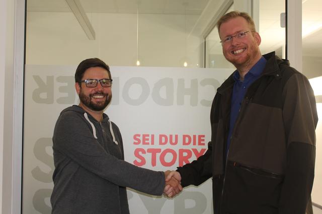 Michael Thaler mit Gerd Oismüller, Sprecher der NEOS in Linz-Land.