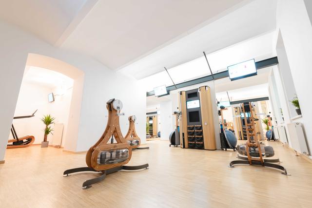 Training für den Oberkörper mit dem Grinder. | Foto: Water Rower GmbH