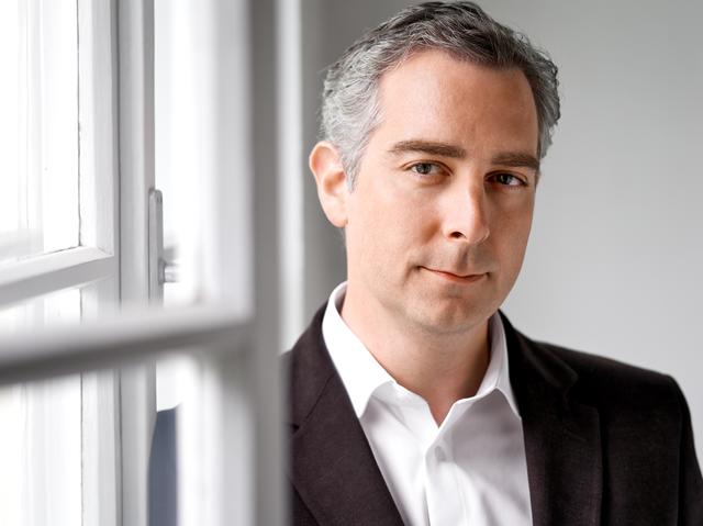 Beleuchtet in seinem Vortrag die Bedeutung der Marke für den Unternehmenserfolg: Marketing-Experte Sebastian Bayer