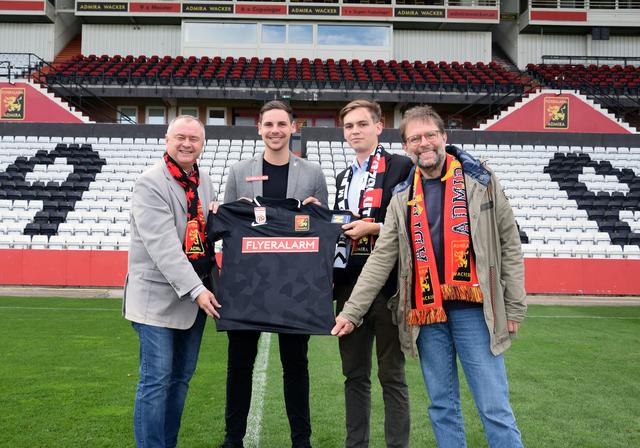 Hans Stefan Hintner, Bürgermeister Stadtgemeinde Mödling, Thomas Drabek, Geschäftsführer FC Flyeralarm Admira, Otto Rezac, Sportstadtrat, Gerhard Wannenmacher, Vizebürgermeister.