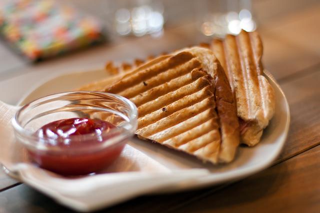 Bei der nächsten Toast-Jause ist es ratsam den Schinken zu überprüfen.