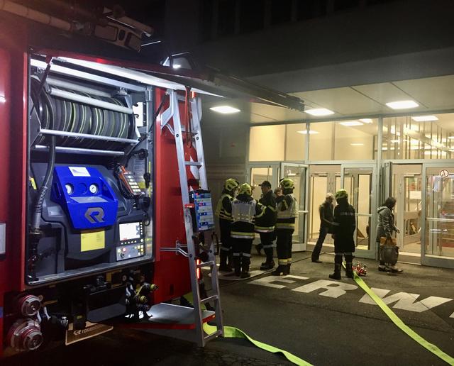 Einsatzübung in der HAK Bruck.