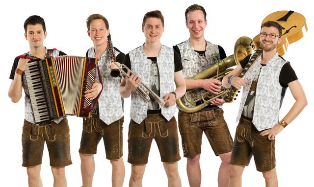 Die Lungauer (im Bild) und die Eschenauer Tanzlmusi treten beim Weinfest der Musikkapelle Kössen auf. | Foto: Die Lungauer