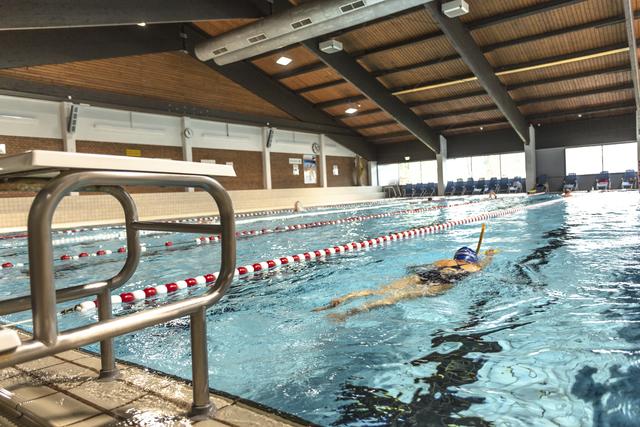 Jedes Schulkind kann hier Schwimmen lernen.