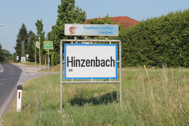 Im Gemeindegebiet von Hinzenbach kam es zu dem Unfall, bei dem eine Autofahrerin verletzt ins Klinikum Wels geliefert wurde.