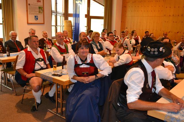 VertreterInnen der Vereine wohnten der Generalversammlung bei. | Foto: Stefanie Plank