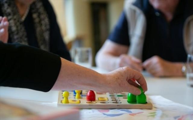 Zu den Spielenachmittag darf jeder kommen, der gerne Spiele spielt. | Foto: Stadt Salzburg / J. Knoll