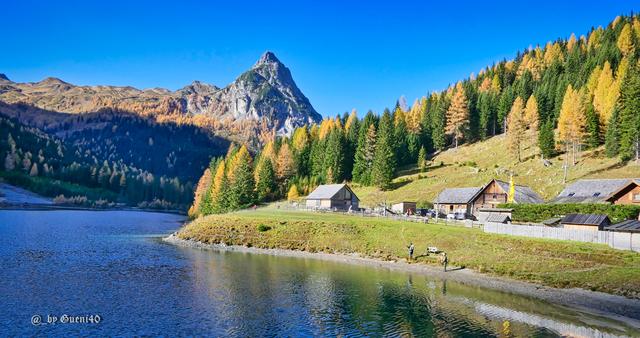 ..........drinnen in der Schlierer Alm mit dem Schlierer See......