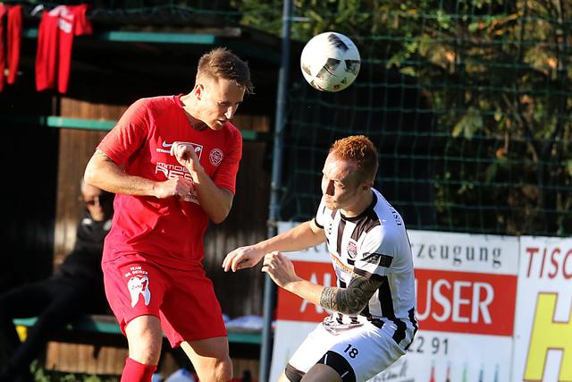 Thomas Strudl (l.) war auch in Bachholz mit zwei Toren und einem Assist der Matchwinner für Gebietsliga-Leader St. Stefan. | Foto: Franz Krainer