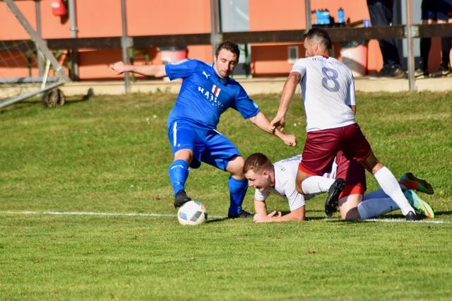 Predinger am Boden ... | Foto: Michl