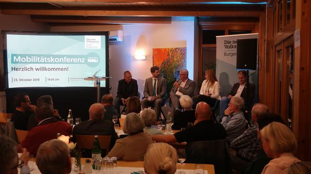 Zahlreiche Menschen aus dem ganzen Bezirk waren bei der ersten Mobilitätskonferenz in Klingenbach dabei. | Foto: ÖVP Burgenland