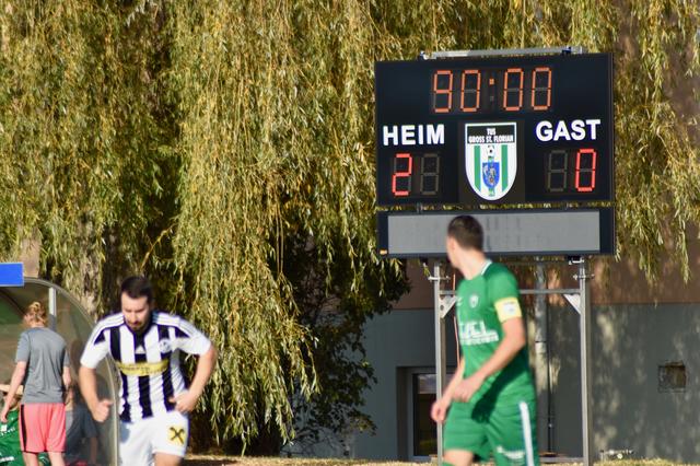 Perfekter Einstand für die neue Matchuhr am Groß St. Florianer Sportplatz | Foto: Michl