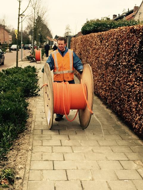 Die Verlegung von Glasfaserkabeln auf privaten oder öffentlichen Grundstücken ist mit Abschlagszahlungen verbunden.  | Foto: Pixabay 