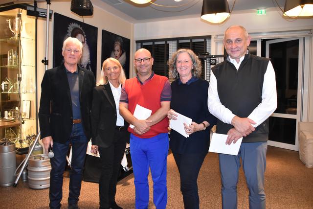 Pavel Sojka, Ingrid Brunner und Ales Dana (nicht im Bild Gerhard Kainz) mit Eva-Maria und Wilfried Glawischnig. | Foto: Karin Zeiler / Bezirksblätter NÖ