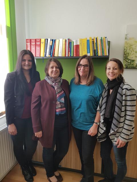 Birgit Oswald (2.v.l.) mit ihrem engagierten Team der Sibit Personalverrechnung in Pölfing-Brunn.