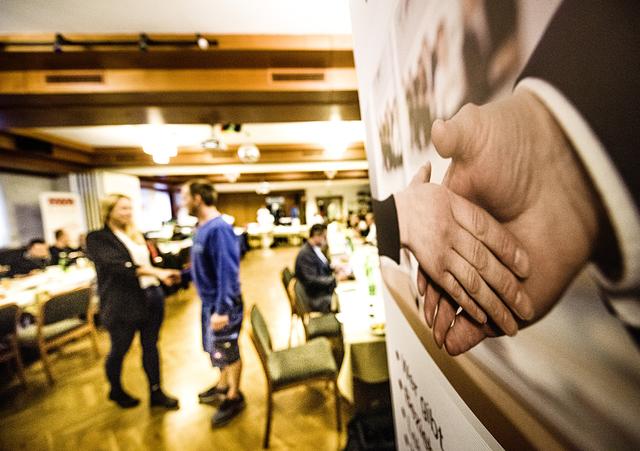 Siegendorf im burgenland frauen treffen, Eggenburg neu leute kennenlernen. Partnersuche und umgebung yspertal. Kostenlose partnersuche aus vorau. Siegendorf im burgenland frauen treffen, Single freizeit treff in