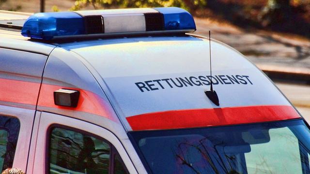 Die beiden 15-jährigen Mädchen wurden nach der Erstversorgung ins LKH Villach eingeliefert