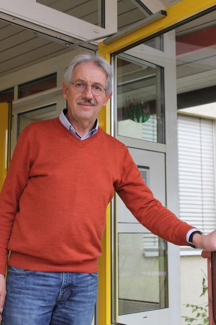 Erich Enthammer leitet die MS Lochen seit September 2019. Besonderes Augenmerk wird in der Schule auf die Berufsorientierung gelegt.  | Foto: Bernbacher